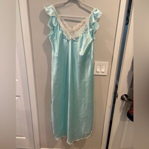 Vintage Donna Richard Powder Blue Lace Night Gown Women’s Size M USA Made